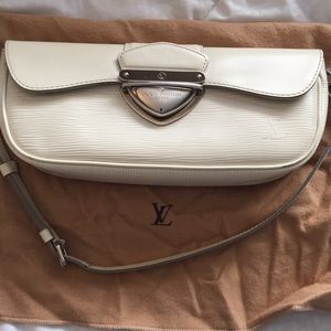 Louis Vuitton Epi Leather Montaigne Clutch